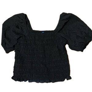 Black smock top super cute